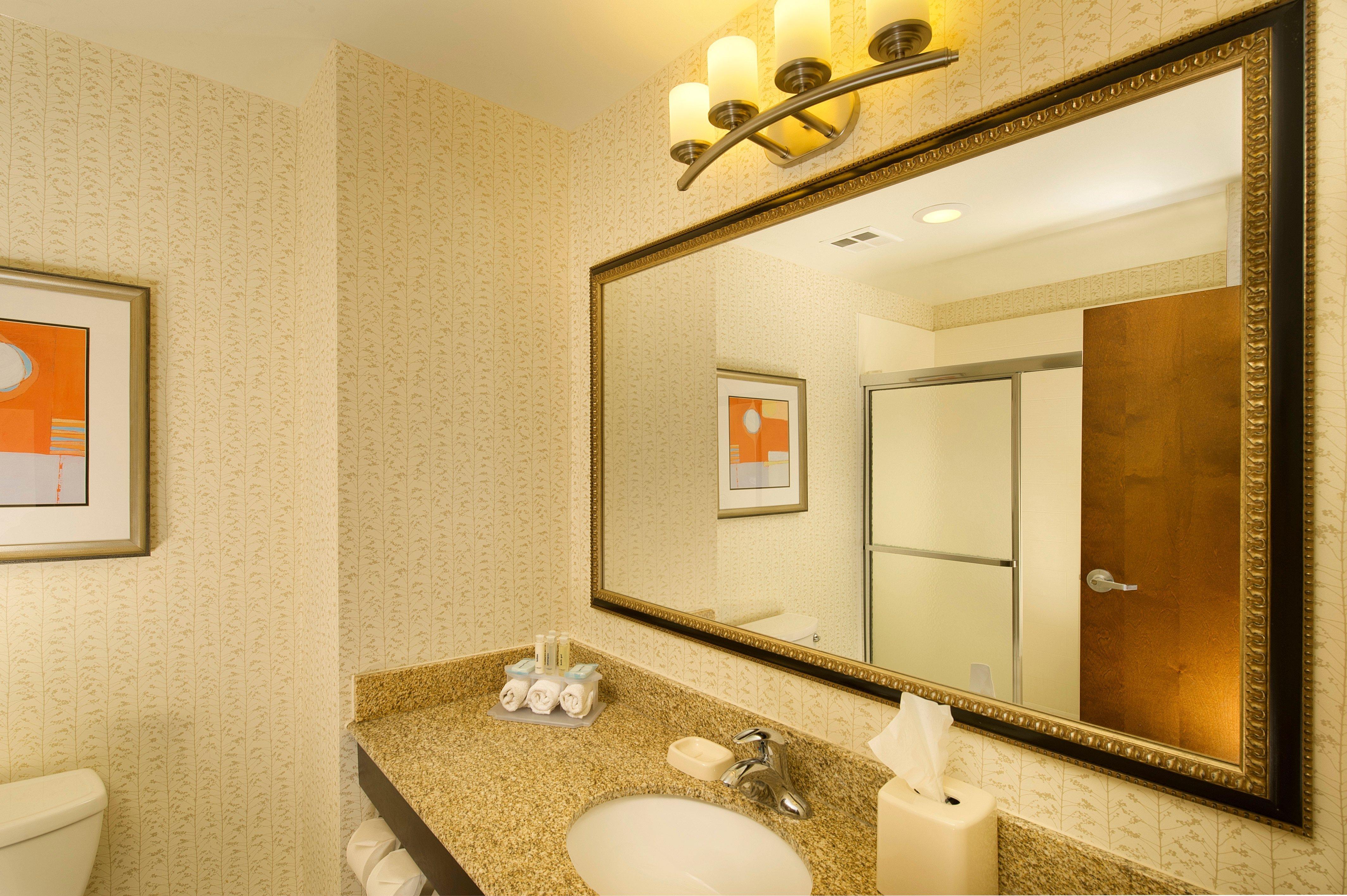 Holiday Inn Express Uvalde, An Ihg Hotel Exteriör bild